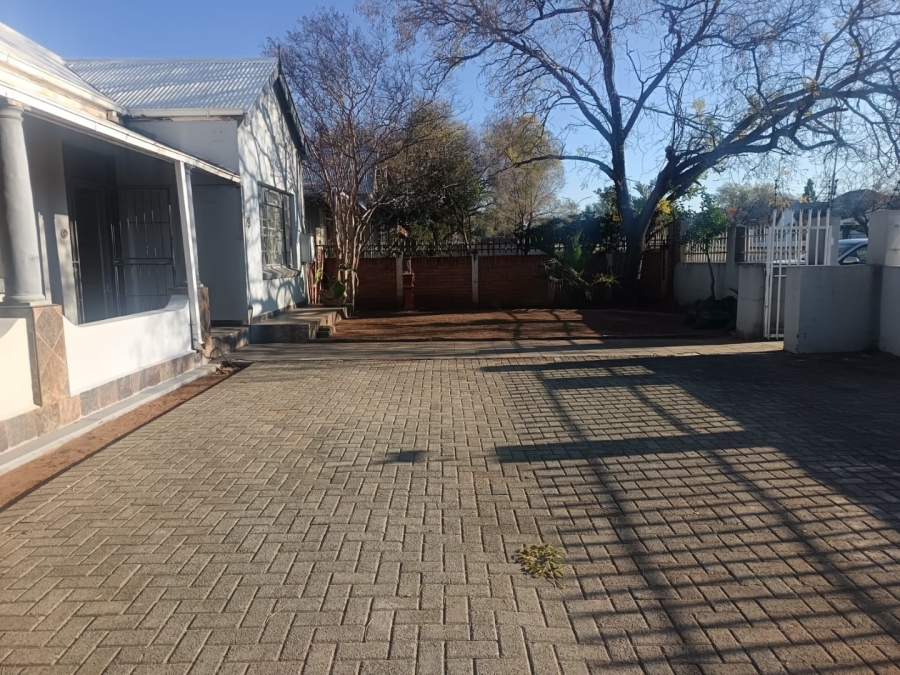 3 Bedroom Property for Sale in Beaconsfield Northern Cape